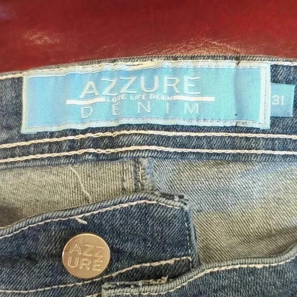 Jeans - Picture 9 of 15